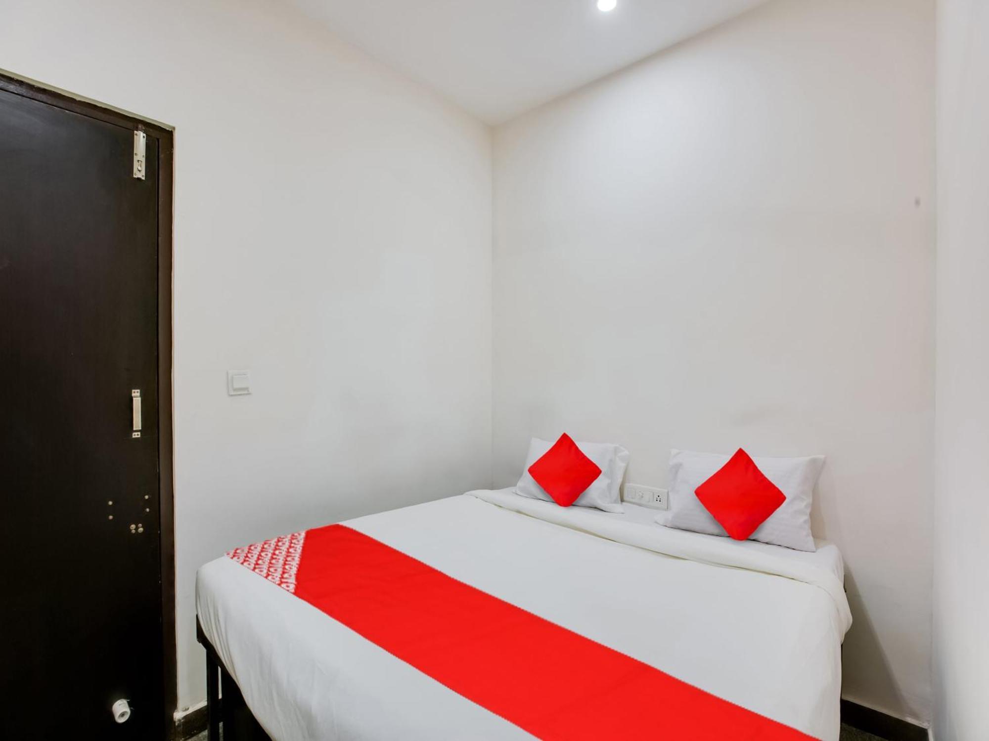 Hotel O Manjushree Boarding & Lodging Nearby Dr.Br Ambedkar Stadium Basveshwar Nagar Бангалор Экстерьер фото