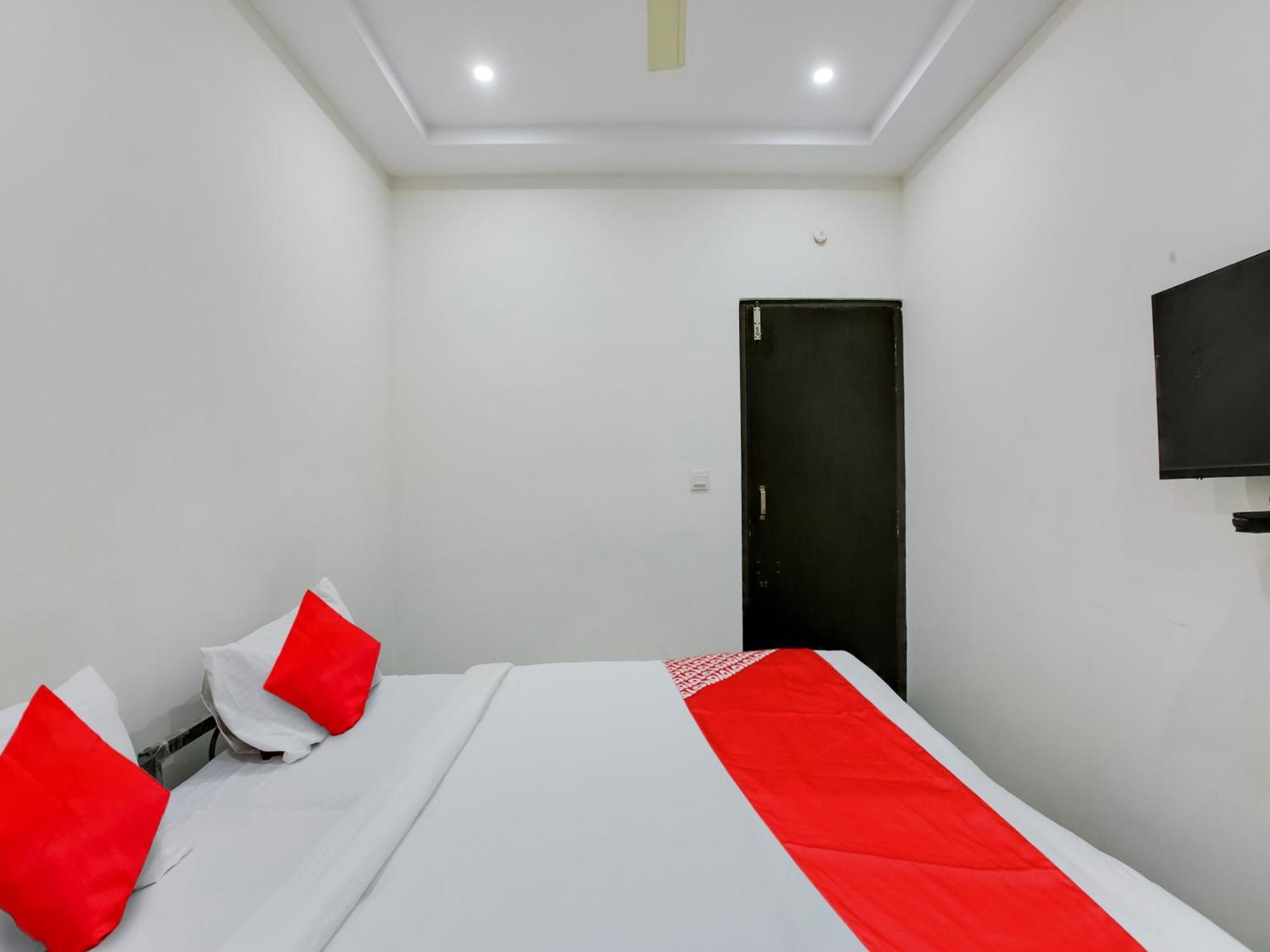 Hotel O Manjushree Boarding & Lodging Nearby Dr.Br Ambedkar Stadium Basveshwar Nagar Бангалор Экстерьер фото